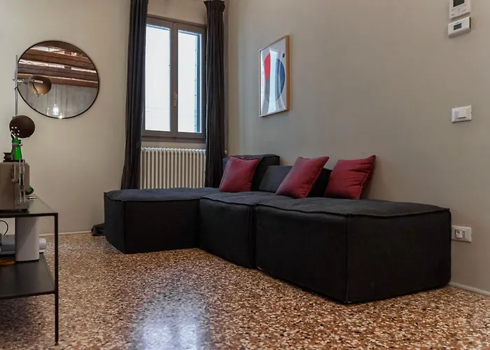 Ca Delle Capriate, An Intimate Retreat At Ca D'oro Apartmán