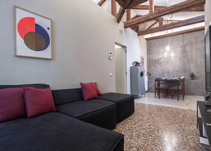 Ca Delle Capriate, An Intimate Retreat At Ca D'oro Apartmán