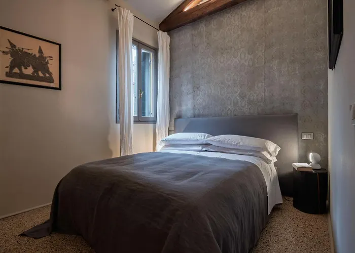 Ca Delle Capriate, An Intimate Retreat At Ca D'oro Apartmán Benátky